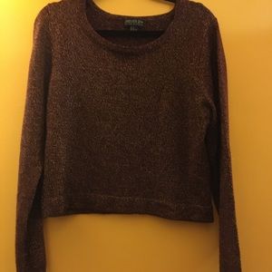 Beautiful burgundy crop sweater!